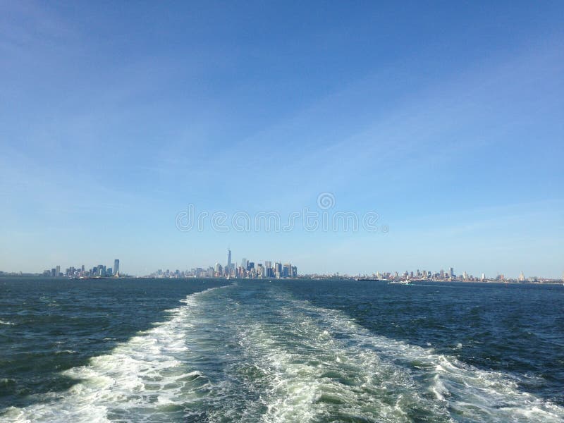 ferry from brooklyn to jersey city