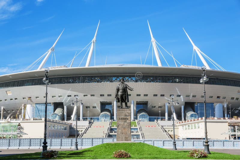 SAINT-PETERSBURG, RUSSIA - SEPTEMBER 6, 2016: The view of the new football Saint-Petersburg Stadium (Krestovsky) in St. Petersburg for the World Cup ander construction. SAINT-PETERSBURG, RUSSIA - SEPTEMBER 6, 2016: The view of the new football Saint-Petersburg Stadium (Krestovsky) in St. Petersburg for the World Cup ander construction