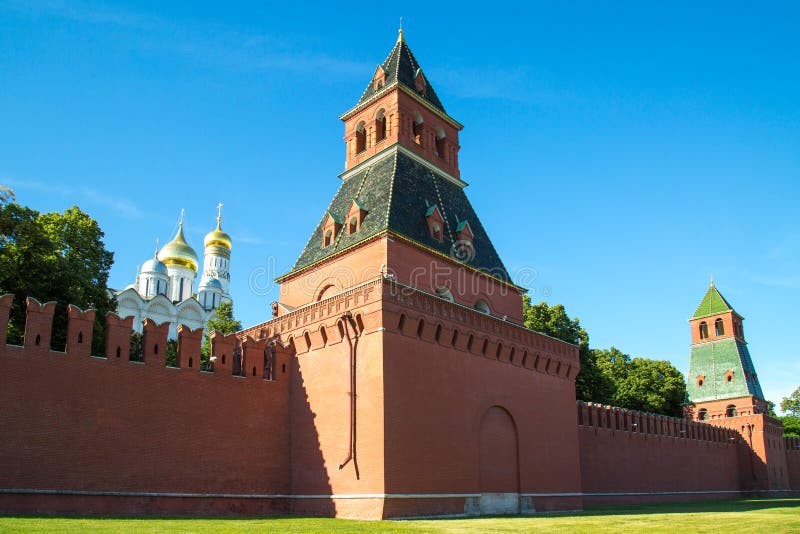 View of the Taina and the First Nameless tower of the Kremlin on a clear Sunny day. Moscow attractions of World tourism royalty free stock photography View of the Taina and the First Nameless tower of the Kremlin on a clear Sunny day. Moscow attractions of World tourism royalty free stock photography