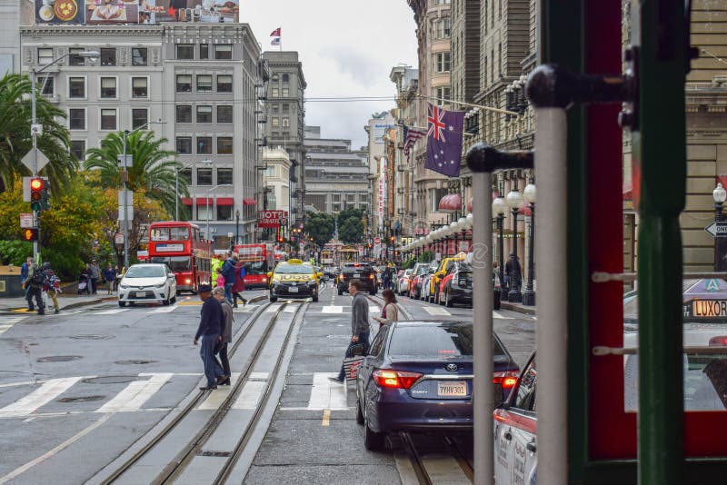 Union Square on Powell Street from Cable Car in San Francisco, CA royalty free stock images Union Square on Powell Street from Cable Car in San Francisco, CA royalty free stock images