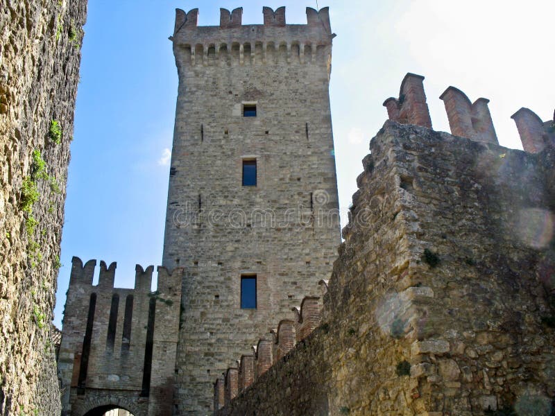 Vigoleno medieval castle part of the most beautiful italian borough circuit Ladyhawke location royalty free stock images Vigoleno medieval castle part of the most beautiful italian borough circuit Ladyhawke location royalty free stock images