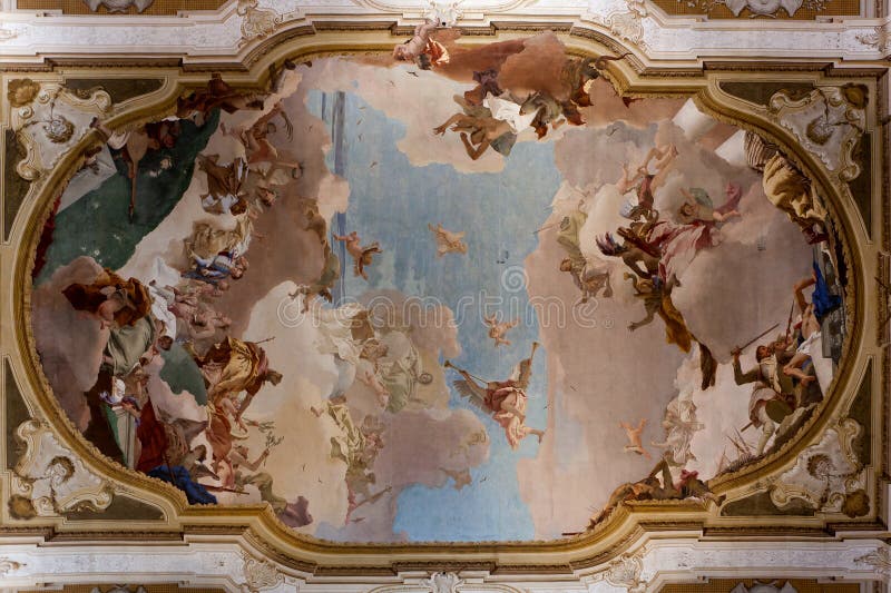 Villa Pisani, Stra, Veneto, Italien för rum för Tiepolo takboll royaltyfri bild Villa Pisani, Stra, Veneto, Italien för rum för Tiepolo takboll royaltyfri bild