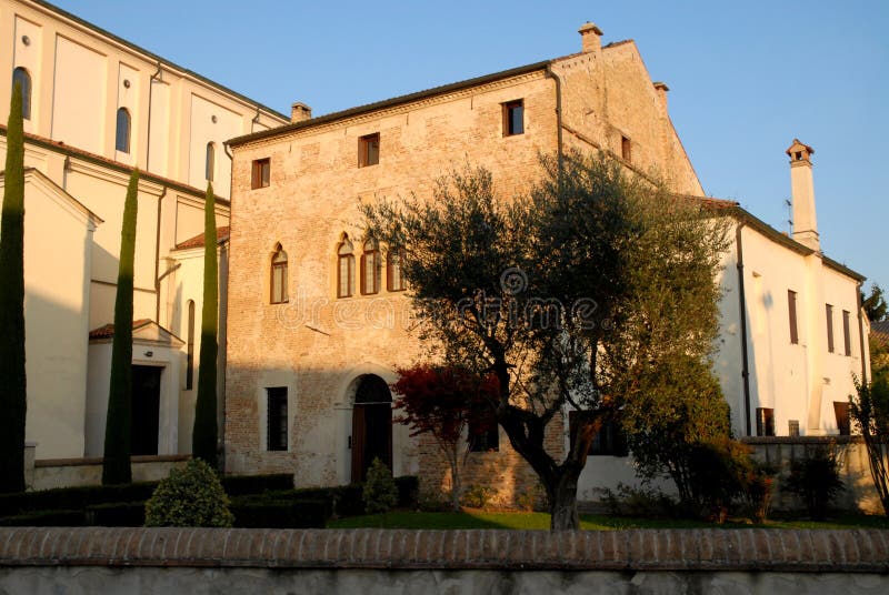 Villa élégante où les vies de pasteur de Casalserugo une ville dans la province de Padoue en Vénétie (Italie) photo libre de droits Villa élégante où les vies de pasteur de Casalserugo une ville dans la province de Padoue en Vénétie (Italie) photo libre de droits