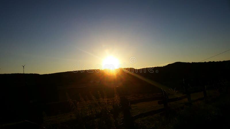 Download Village De Coucher Du Soleil Image stock - Image du allemagne, village: 76081091