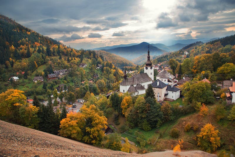 Obec Špania Dolina