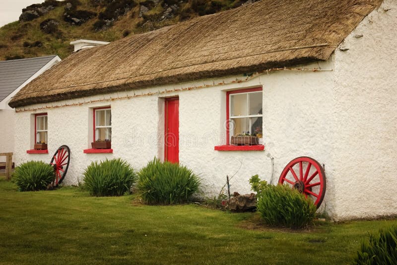 Villaggio delle gente di Glencolumbkille Contea il Donegal l'irlanda