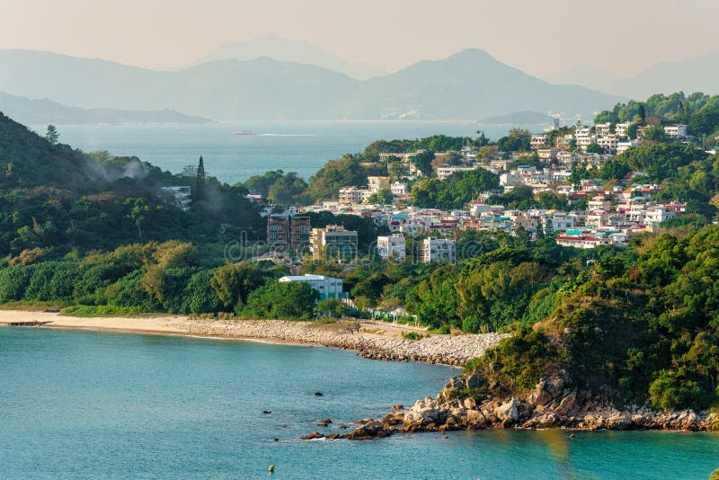 Villaggio di Yung Shue Wan sull'isola di Lamma, Hong Kong immagine stock libera da diritti