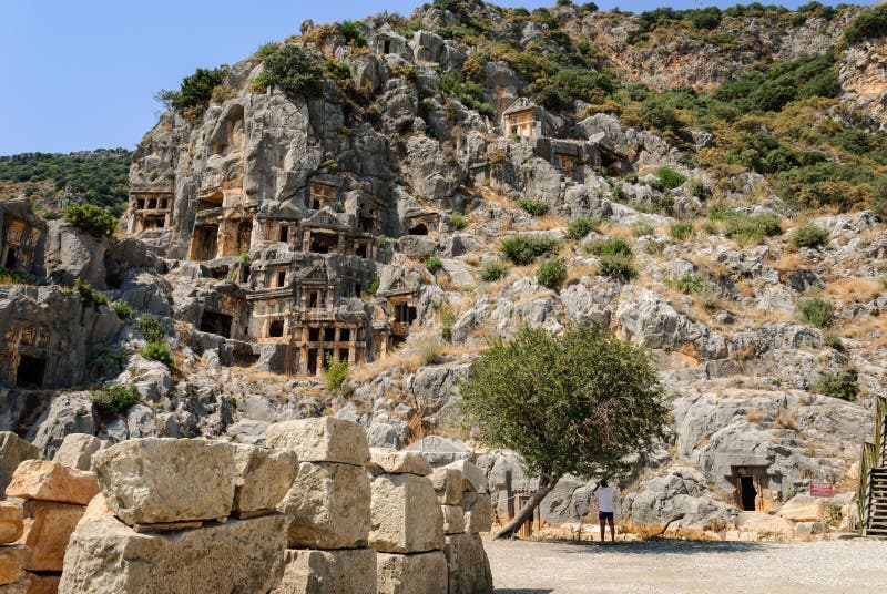 Ville antique de Myra près de Demre La Turquie, tombes faites dans la roche image stock Ville antique de Myra près de Demre La Turquie, tombes faites dans la roche image stock