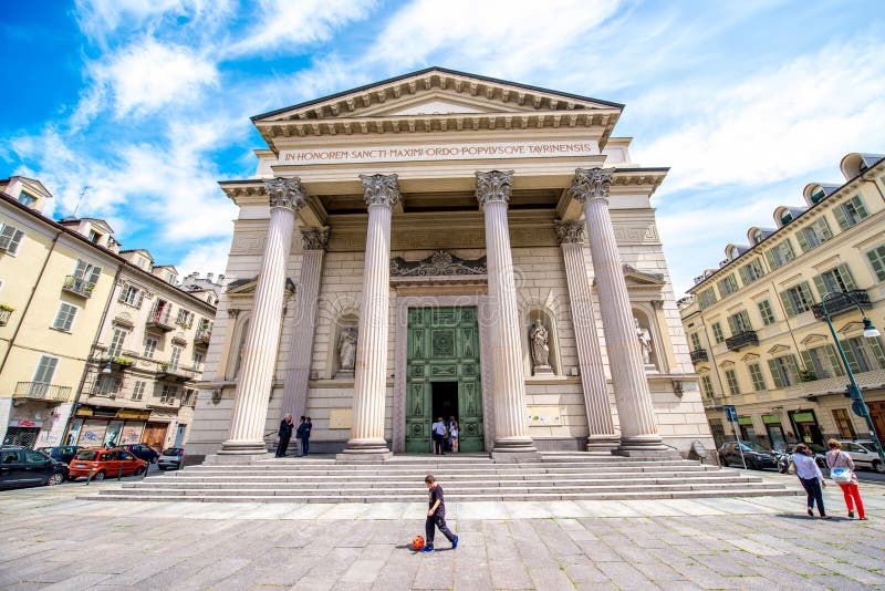 Download Ville de Turin en Italie photo stock éditorial. Image du église - 77161863