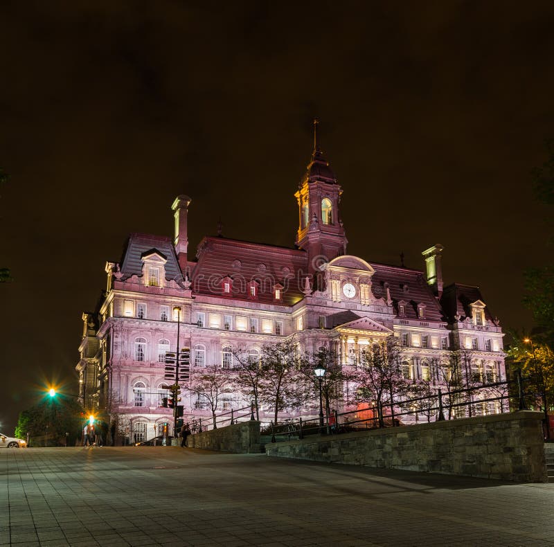 Ville hôtel de Montréal la nuit photo libre de droits Ville hôtel de Montréal la nuit photo libre de droits