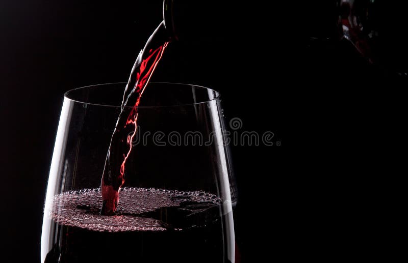 Vinho vermelho de derramamento