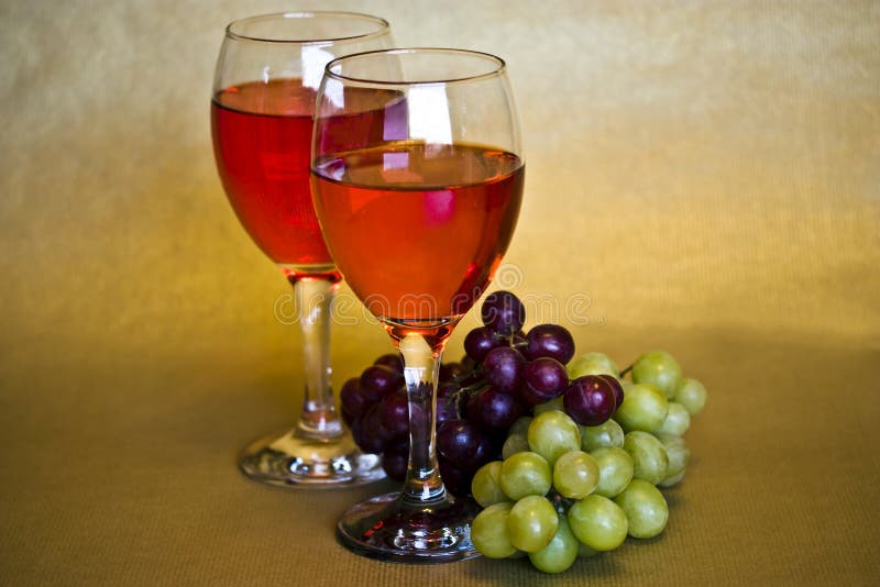 Vino y uvas imágenes de archivo libres de regalías