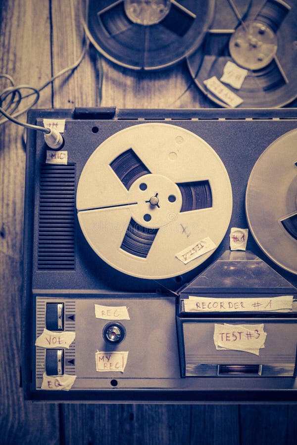 Close up photo of old reel to reel tape player Stock Photo - Alamy