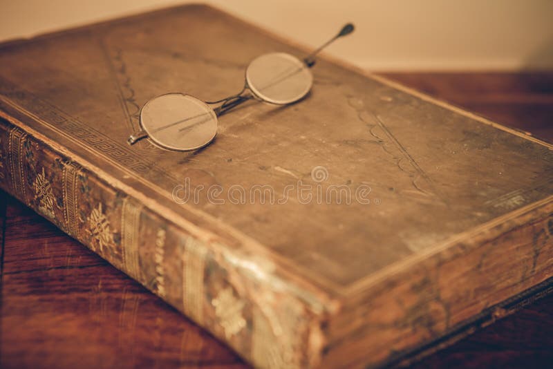 Vintage Book On The Desk royalty free stock image Vintage Book On The Desk royalty free stock image