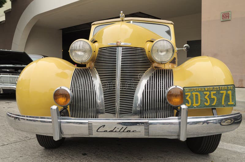 Vintage Cadillac Pasadena Grille View imagens de stock Vintage Cadillac Pasadena Grille View imagens de stock