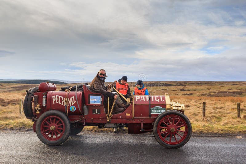 Vintage Car Reliability Trial through Northumberland