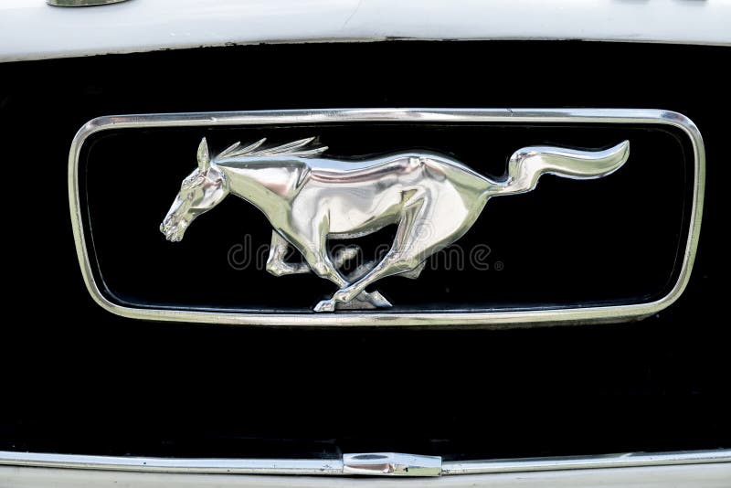 Vintage Ford Mustang Logo On Black Background Editorial Image - Image Of  Logo, Classic: 139613180
