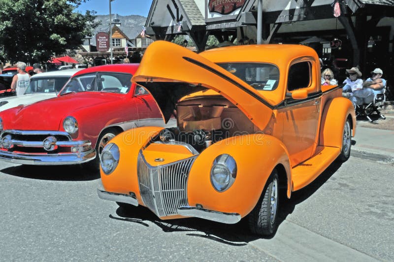 Vintage Ford Truck image éditorial. Image du camion, rétro - 34960350