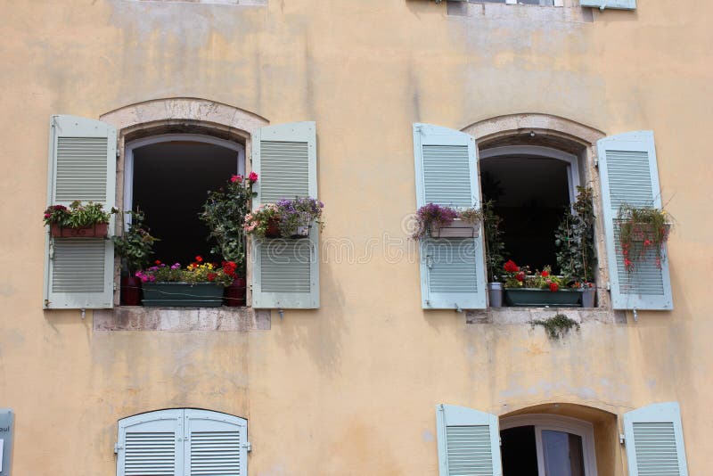 Vintage House in HyÃ¨res, Southern France