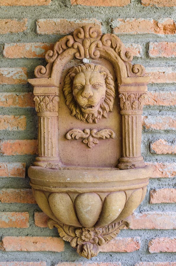 Vintage Lion Fountain on Wall Stock Image Image of mold, cast 47341901