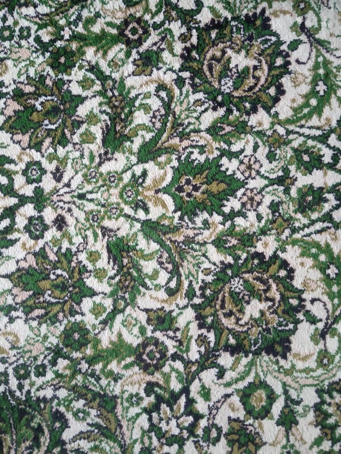 Luxury Green Carpet with Floral Pattern, Decorative Floral Textile