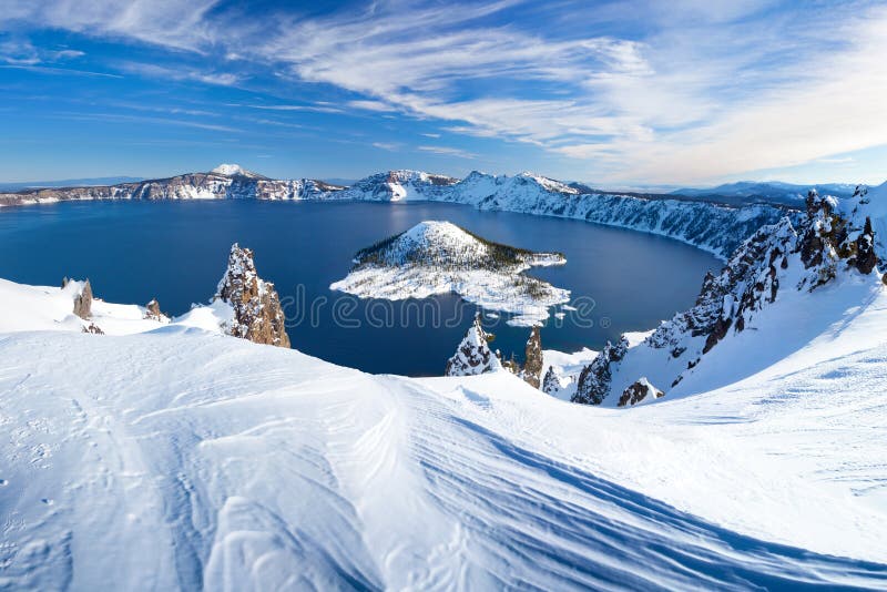 Vinterplats på krater Lakevulkan arkivfoton Vinterplats på krater Lakevulkan arkivfoton