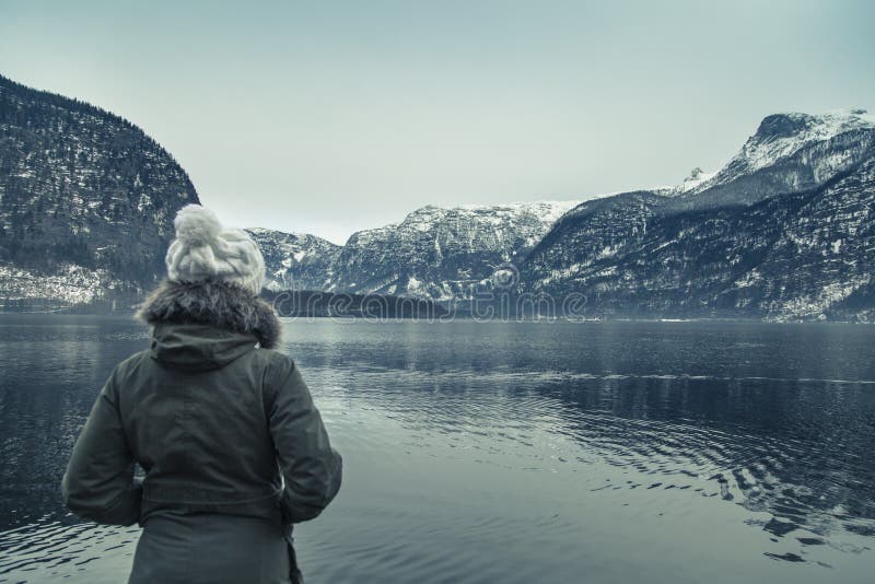 Vintersikten av Hallstatter ser royaltyfri fotografi Vintersikten av Hallstatter ser royaltyfri fotografi