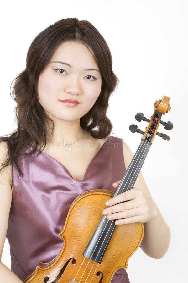 478 Portrait Female Asian Violinist Stock Photos Free & RoyaltyFree