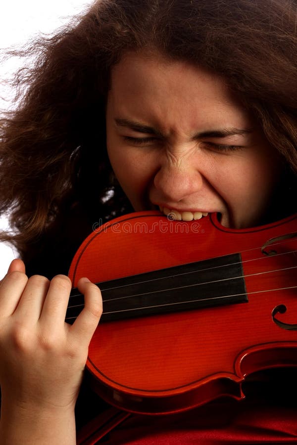 Violinist eating violin