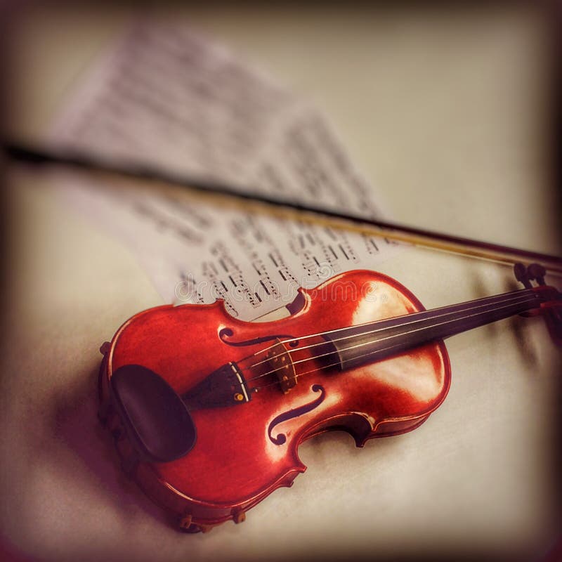 Violín fotografía de archivo Violín fotografía de archivo
