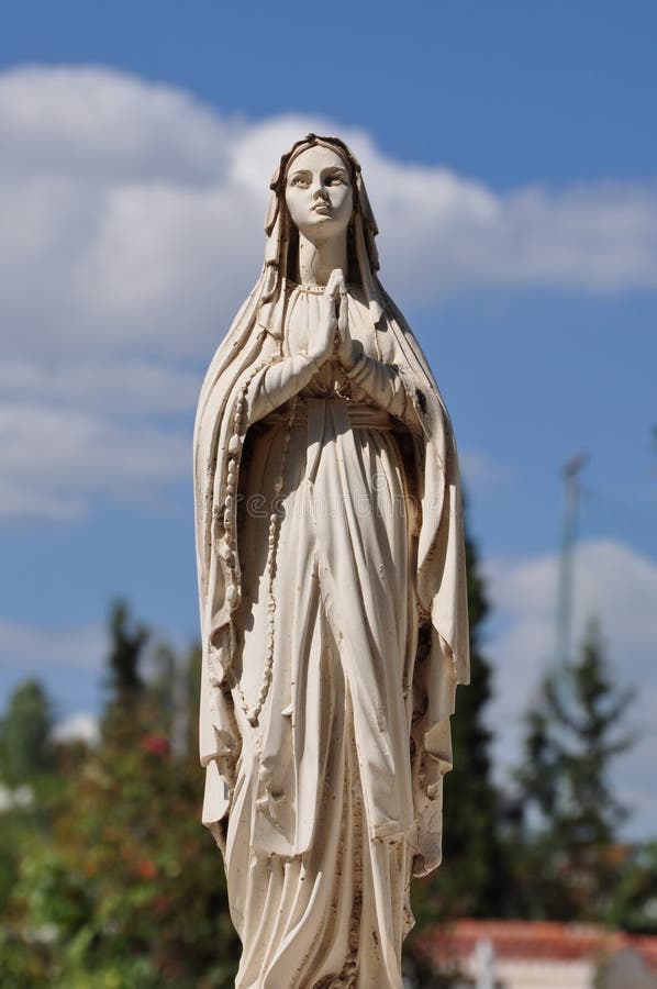 Virgin Mary Statue Stock Photos Image 33511333