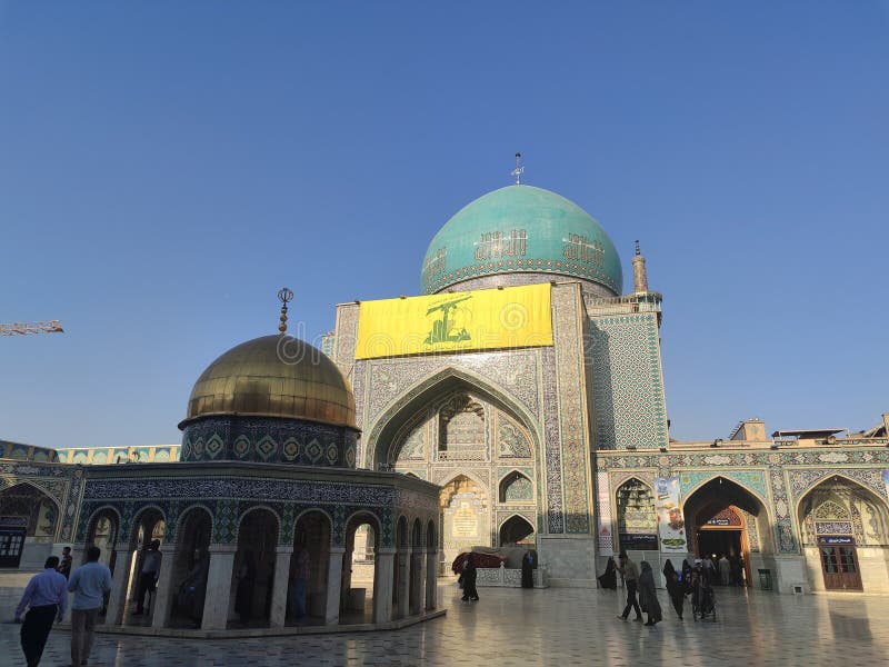 Visa inuti Imam reza i maskhahd arkivbild