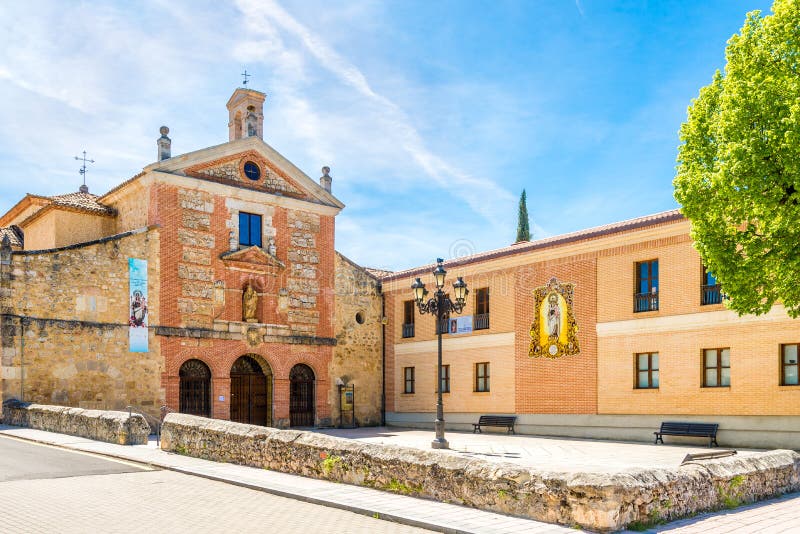 Visión En La Iglesia De Del Carmen En Burgo De Osma - España Imagen de archivo editorial - Imagen de historia, senderismo: 153348279
