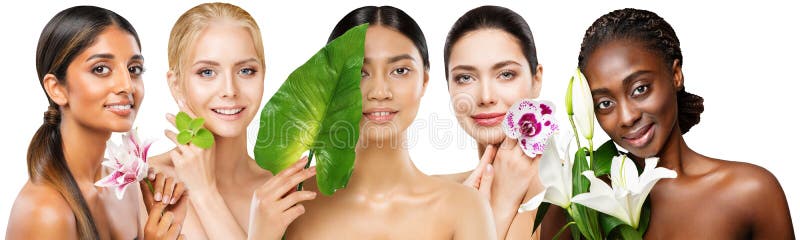 Visioni di bellezza. donne multietniche afro - africane, africane e asiatiche con fiori. donna con diversi tipi di pelle fotografia stock libera da diritti
