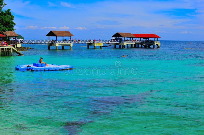 Visite vers la belle île tropicale photographie stock libre de droits Visite vers la belle île tropicale photographie stock libre de droits