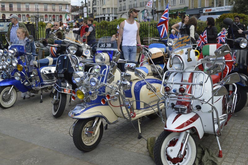 Hundreds of Bikers of Bikie Gang Arrive Funeral Fallen Brother Friend ...