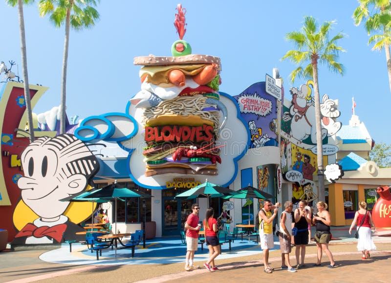 Universal islands of adventure hi-res stock photography and images - Alamy