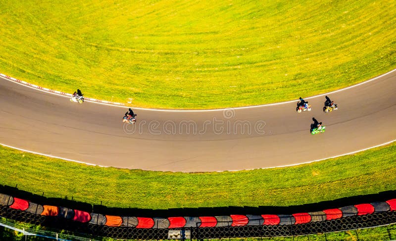 Corrida De Moto No Campo Inglês Imagem de Stock Editorial - Imagem de  motor, passeio: 197467494