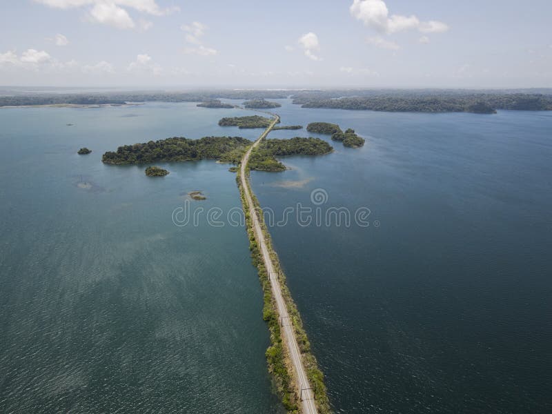 Vista aerea del canale di Panama immagine stock libera da diritti Vista aerea del canale di Panama immagine stock libera da diritti