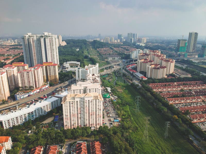 Vista aerea del distretto residenziale di Bandar Utama situato all'interno del subdivisi di Damansara fotografia stock libera da diritti Vista aerea del distretto residenziale di Bandar Utama situato all'interno del subdivisi di Damansara fotografia stock libera da diritti
