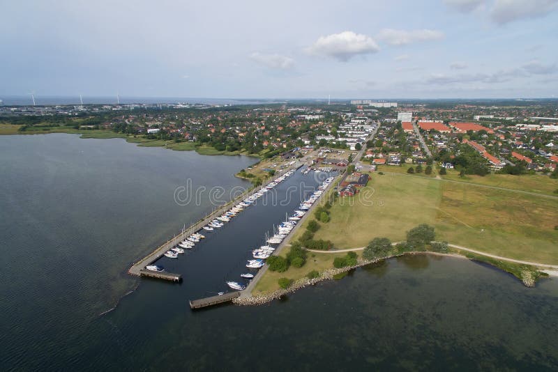 Vista aerea del porto di Hvidovre, Danimarca fotografia stock Vista aerea del porto di Hvidovre, Danimarca fotografia stock