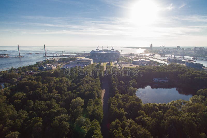 Vista aerea di nuova arena di Zenit dello stadio immagini stock Vista aerea di nuova arena di Zenit dello stadio immagini stock