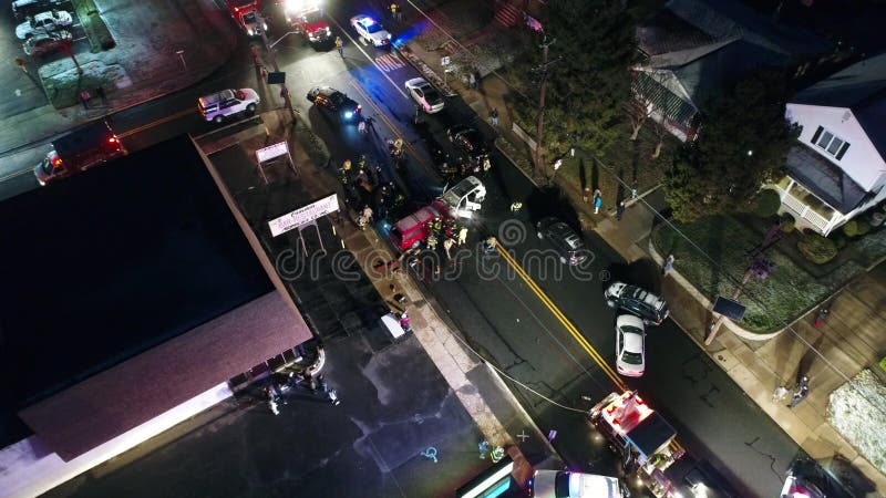 Vista aerea di un incidente stradale di autoveicolo