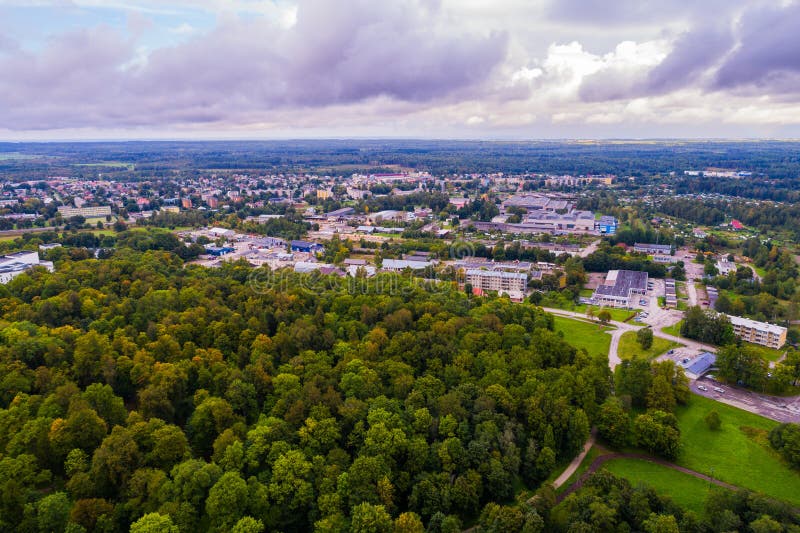Vista aérea da cidade no verão fotos de stock royalty free