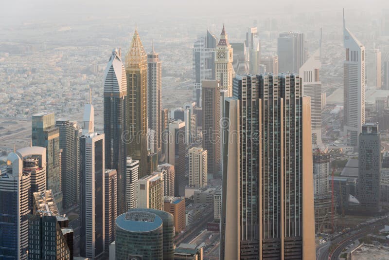 Vista aérea de Dubai do centro, UAE fotografia de stock royalty free Vista aérea de Dubai do centro, UAE fotografia de stock royalty free