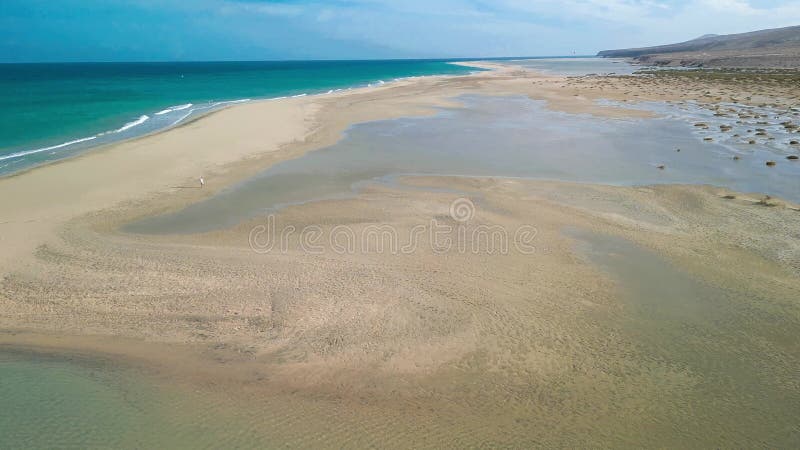 Vista aérea de la playa de Sotavento Fuerteventura Isla Canaria España almacen de metraje de vídeo