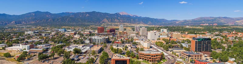 Vista aérea del centro de Colorado Springs