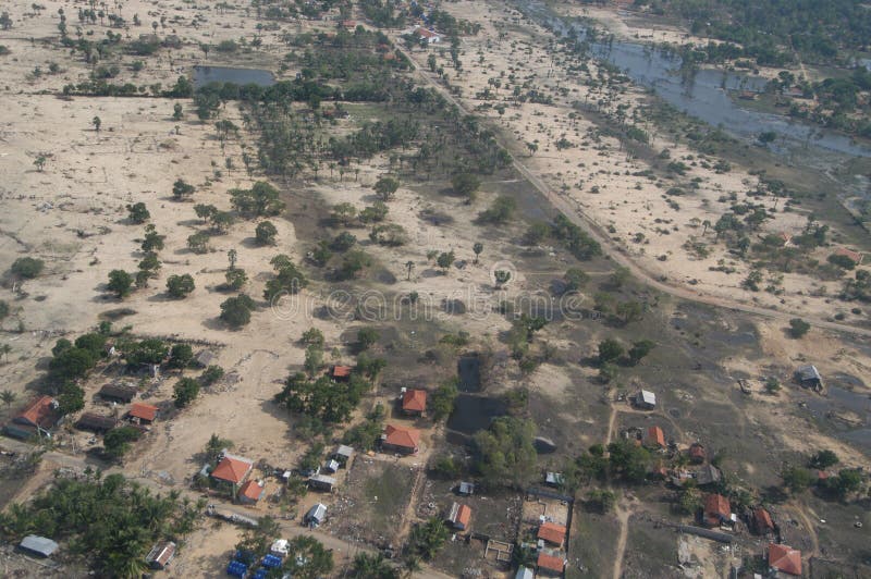 Vista aérea del daño del tsunami fotos de archivo libres de regalías Vista aérea del daño del tsunami fotos de archivo libres de regalías