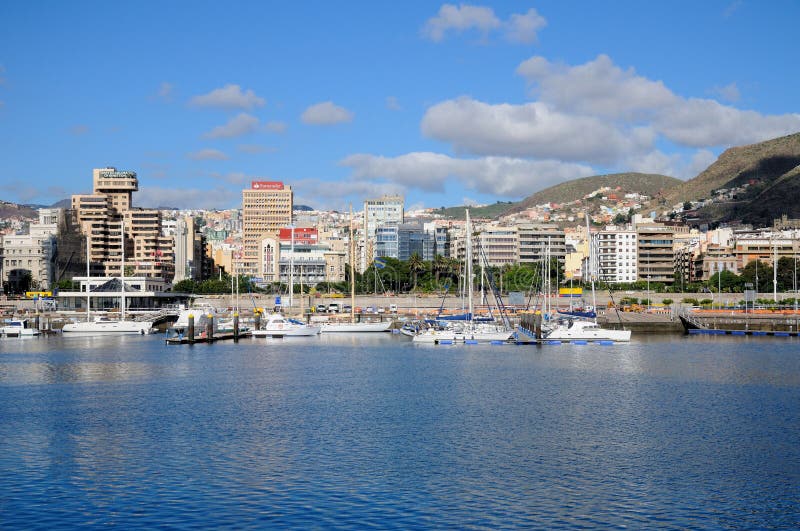 Vista da baía de Santa Cruz de Tenerife imagem de stock Vista da baía de Santa Cruz de Tenerife imagem de stock