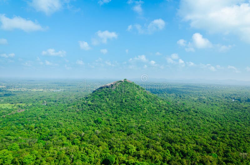 Vista do Monte Sigiriya imagem de stock royalty free